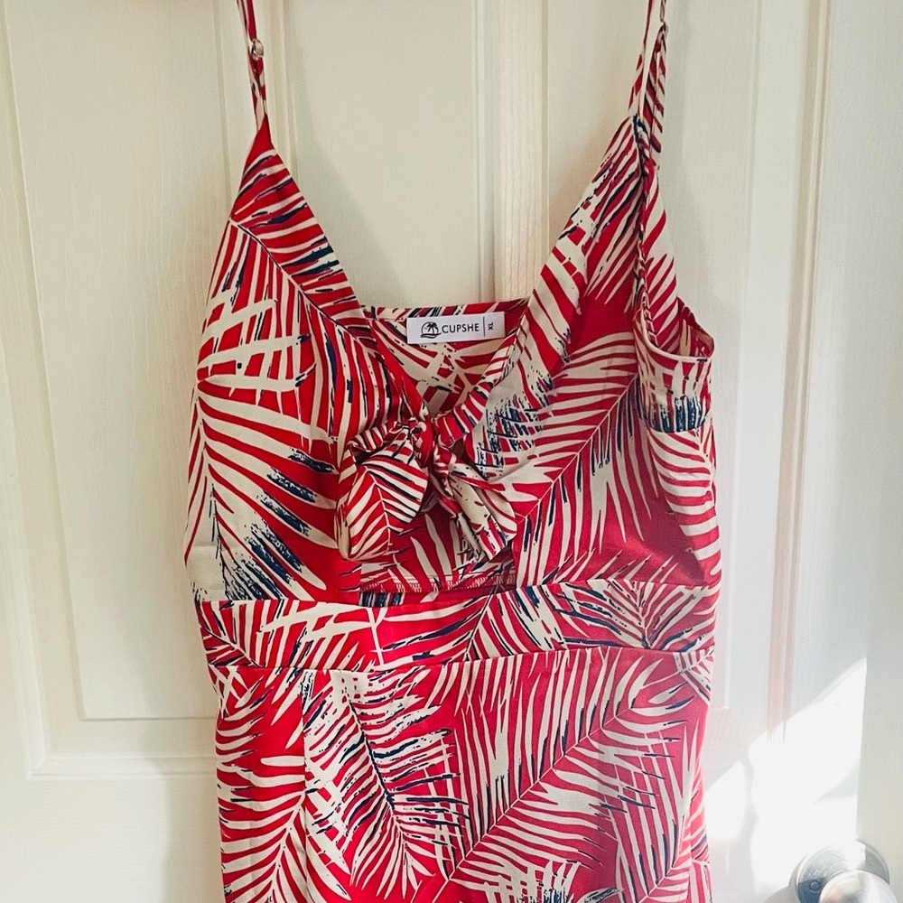 Cupshe Red and Cream Leaf Print Dress